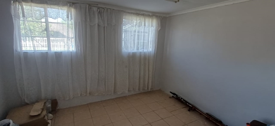 6 Bedroom Property for Sale in Freemanville North West